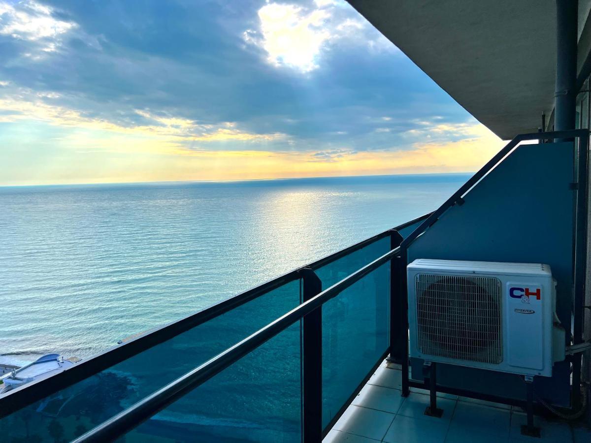 Orbi Beach Tower Aparts Batumi Ngoại thất bức ảnh