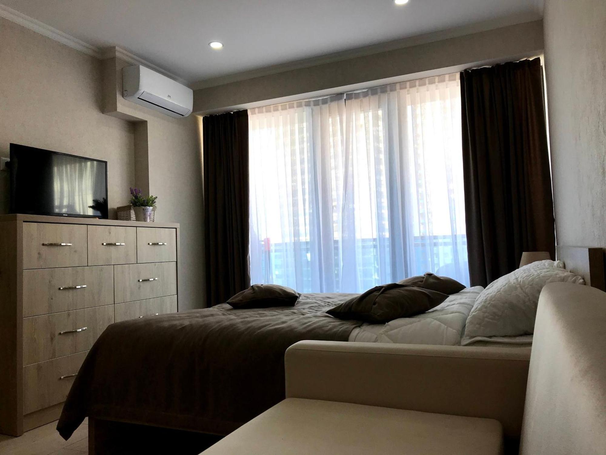Orbi Beach Tower Aparts Batumi Ngoại thất bức ảnh